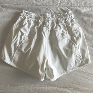 lululemon white shorts size 4
